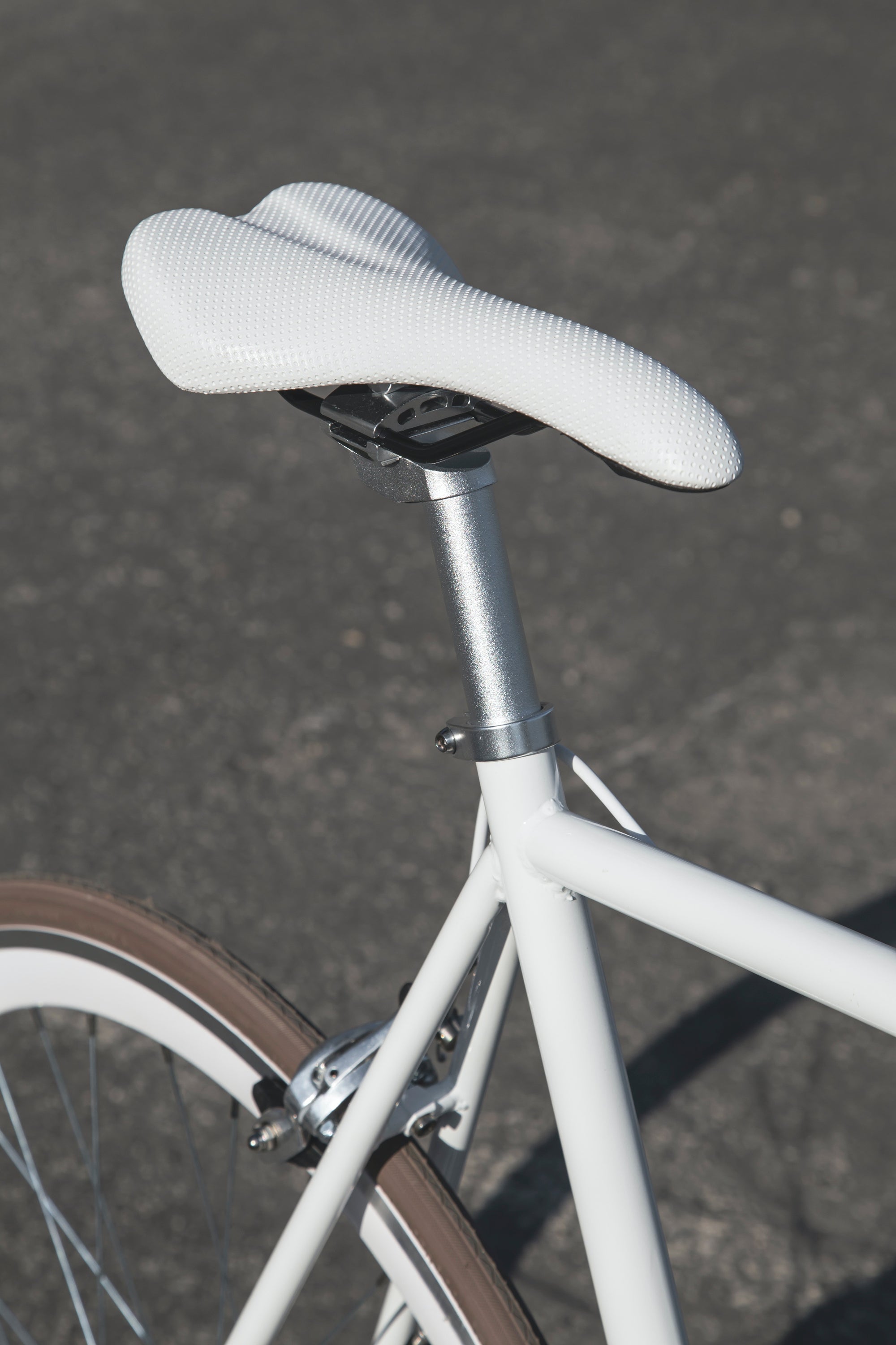 Hybrid SMP Selle de vélo extra légère et confortable