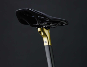 CHAPTER2 TOA EDITION SPÉCIALE NOIR UD-OR (KOURA) MEDIUM RED AXS