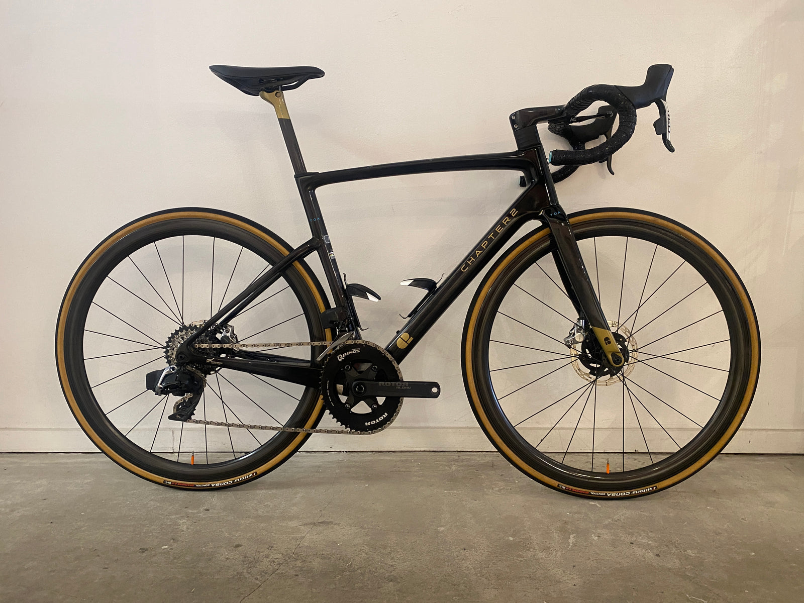 CHAPTER 2 TOA SPECIAL EDITION BLACK UD-GOLD (KOURA) MEDIUM RED AXS