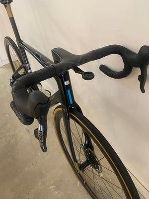 CHAPTER 2 TOA SPECIAL EDITION BLACK UD-GOLD (KOURA) MEDIUM RED AXS