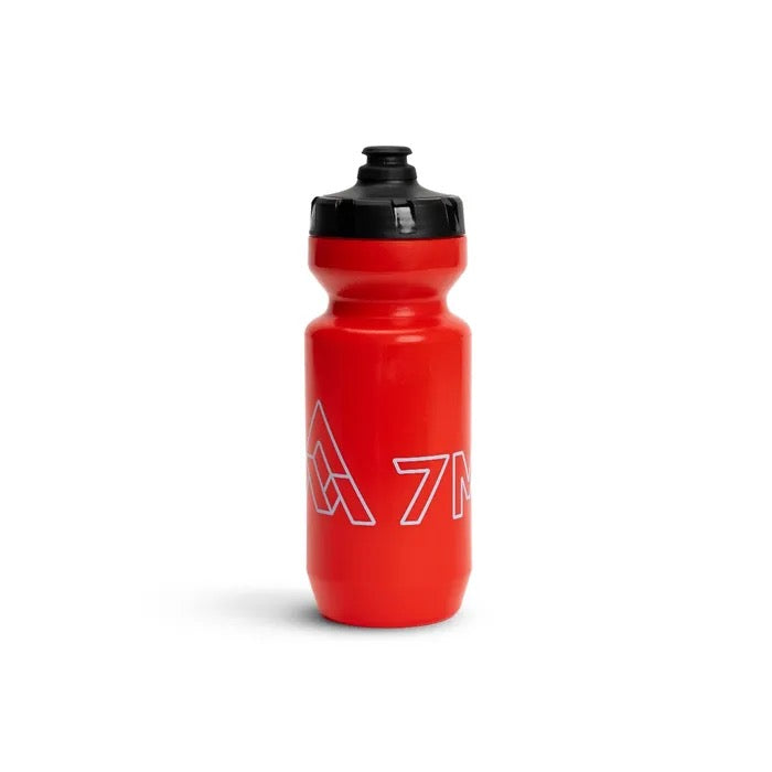 7 MESH EMBLEM WATER BOTTLE
