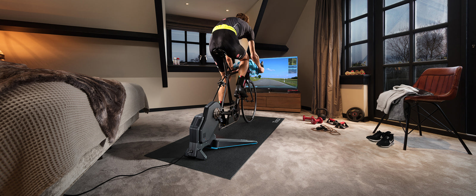 TACX FLUX 2 SMART BASE D’ENTRAINEMENT INTELLIGENTE MAGNETIQUE